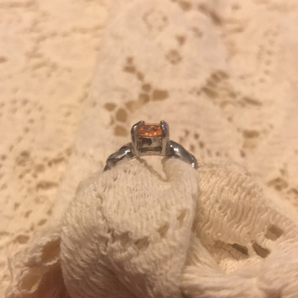 Sterling Silver ring with orange topaz. New never worn. Size 8 - Picture 3 of 4
